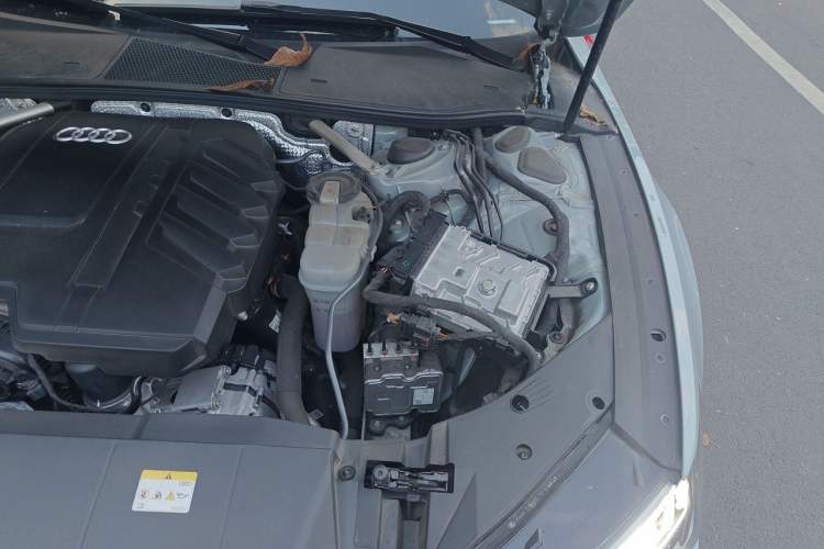 Used Audi A7L 2024 45 TFSI quattro RS Performance Edition Engine Bay Left