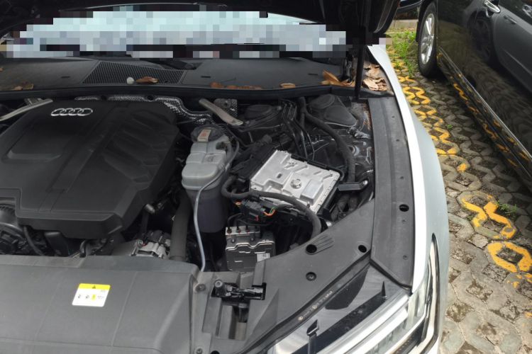 Used Audi A7L 2024 45 TFSI quattro S-line Black Warrior Edition Engine Bay Left