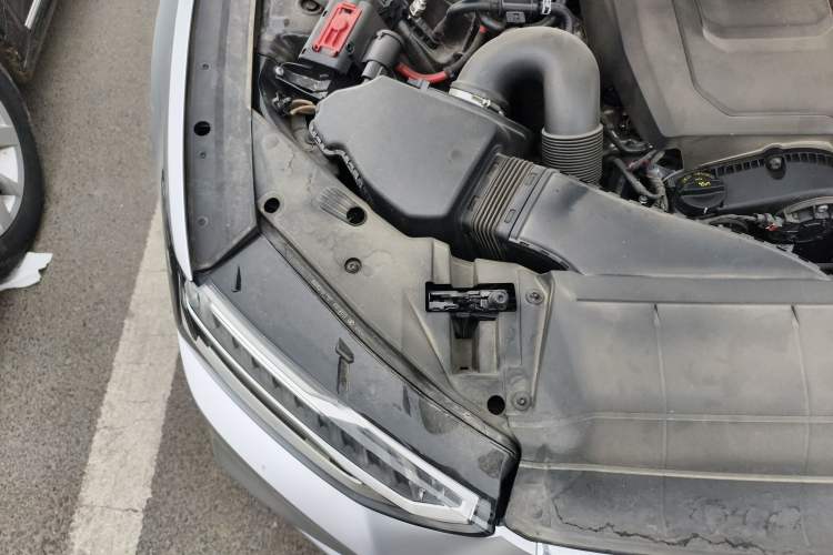 Used Audi A7L 2024 45 TFSI Luxury Edition Engine Bay Right
