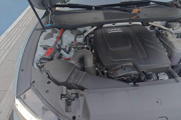 Used Audi A7L 2024 45 TFSI quattro RS Performance Edition Engine Bay Right