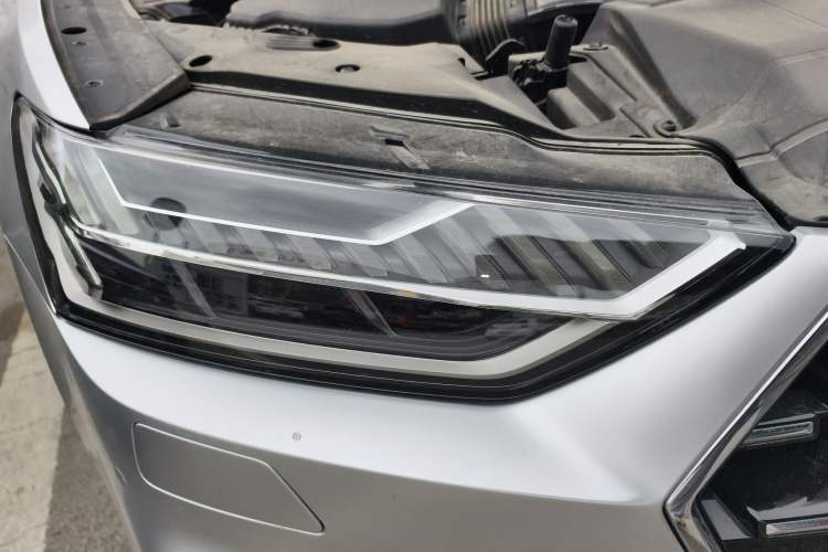 Used Audi A7L 2024 45 TFSI Luxury Edition Right Front Headlight