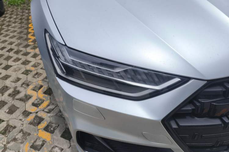 Used Audi A7L 2024 45 TFSI quattro S-line Black Warrior Edition Right Front Headlight