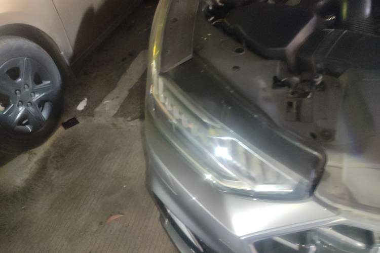 Used Audi A7L 2024 45TFSI S-line Dream-Building Edition Flow Crystal Package Right Front Headlight