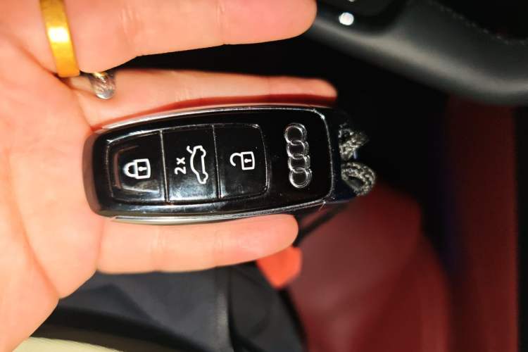 Used Audi A7L 2024 45 TFSI quattro S-line Black Warrior Edition Vehicle Key