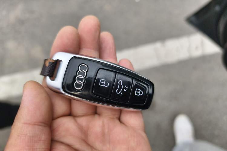 Used Audi A7L 2024 45 TFSI Luxury Edition Vehicle Key