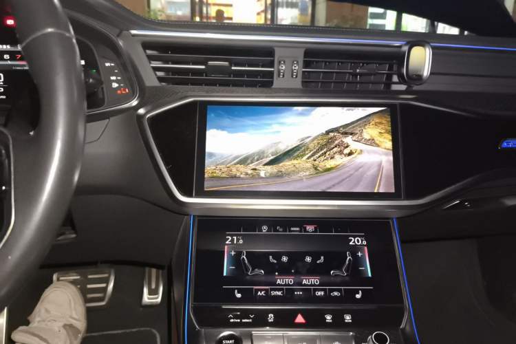 Used Audi A7L 2024 45 TFSI quattro S-line Black Warrior Edition Audio And AC Panel