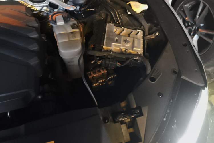 Used Audi A7L 2024 45 TFSI quattro S-line Black Warrior Edition Engine Bay Left