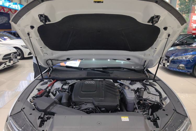 Used Audi A7L 2024 45TFSI quattro S-line Visionary Edition Flow Crystal Package Engine Bay
