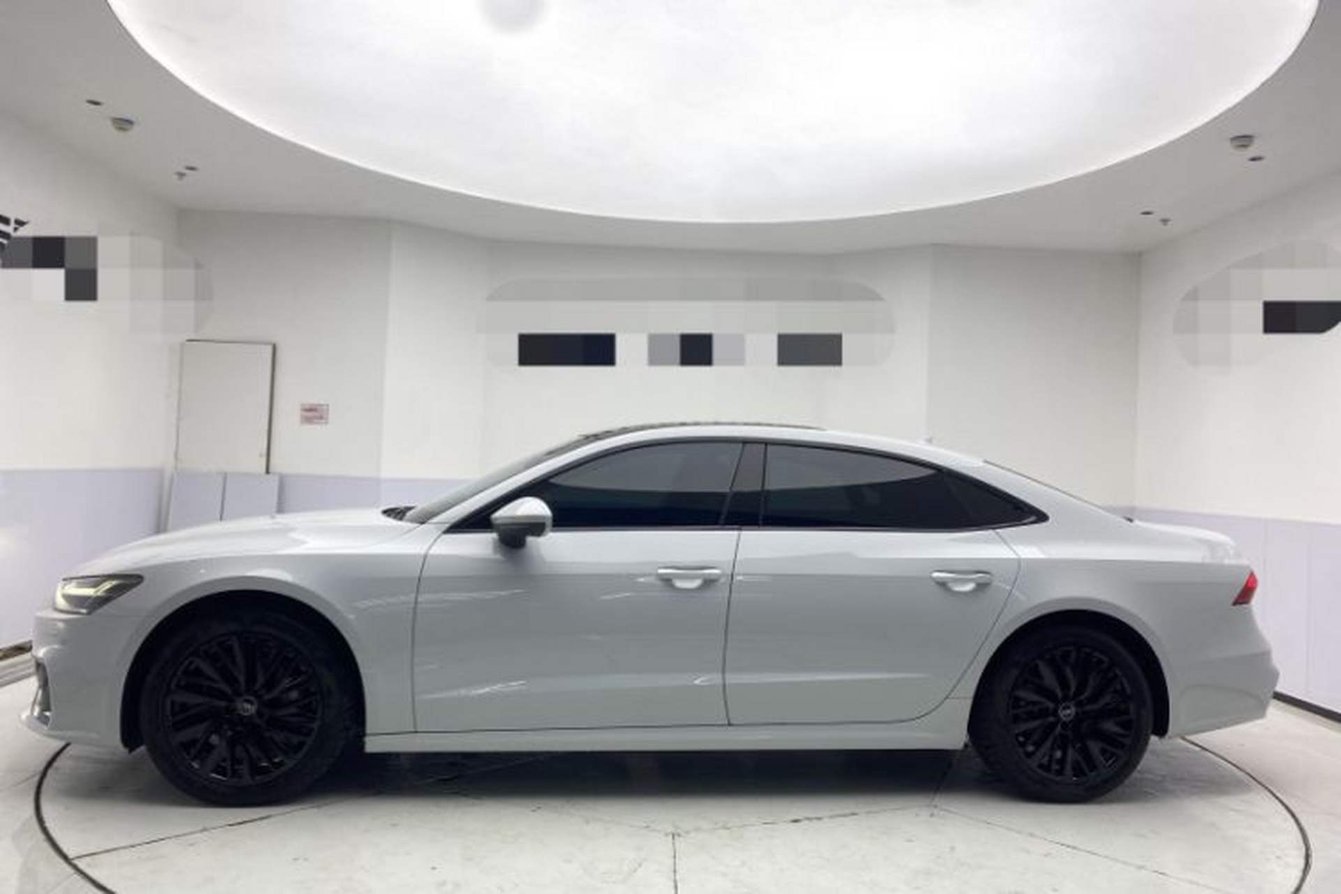 Used Audi A7L 2024 45TFSI S-line Dream-Building Edition Flow Crystal Package Exterior 2