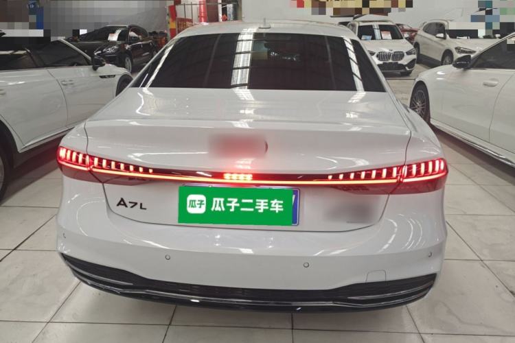 Used Audi A7L 2024 45TFSI quattro S-line Visionary Edition Flow Crystal Package Exterior 4