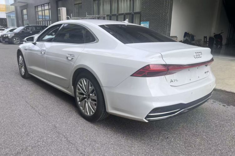 Used Audi A7L 2024 45TFSI S-line Dream-Building Edition Flow Crystal Package Exterior 6