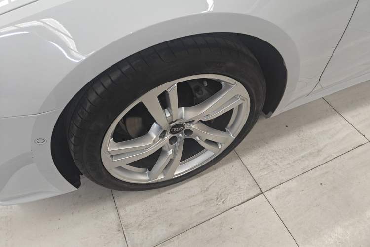 Used Audi A7L 2024 45TFSI quattro S-line Visionary Edition Flow Crystal Package Exterior 7