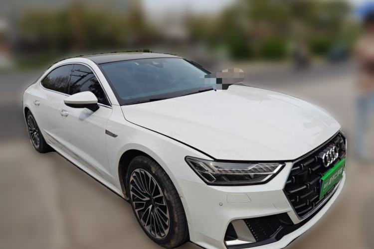 Used Audi A7L 2024 45 TFSI Luxury Edition Front Right 45 Deg