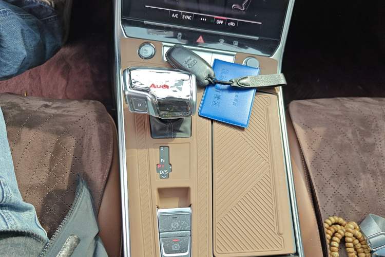 Used Audi A7L 2024 45 TFSI Luxury Edition Gear Lever