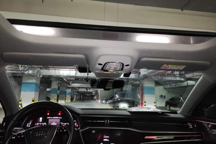 Used Audi A7L 2024 45 TFSI quattro Luxury Edition Headliner