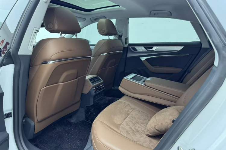 Used Audi A7L 2024 45 TFSI quattro Luxury Edition Interior 3