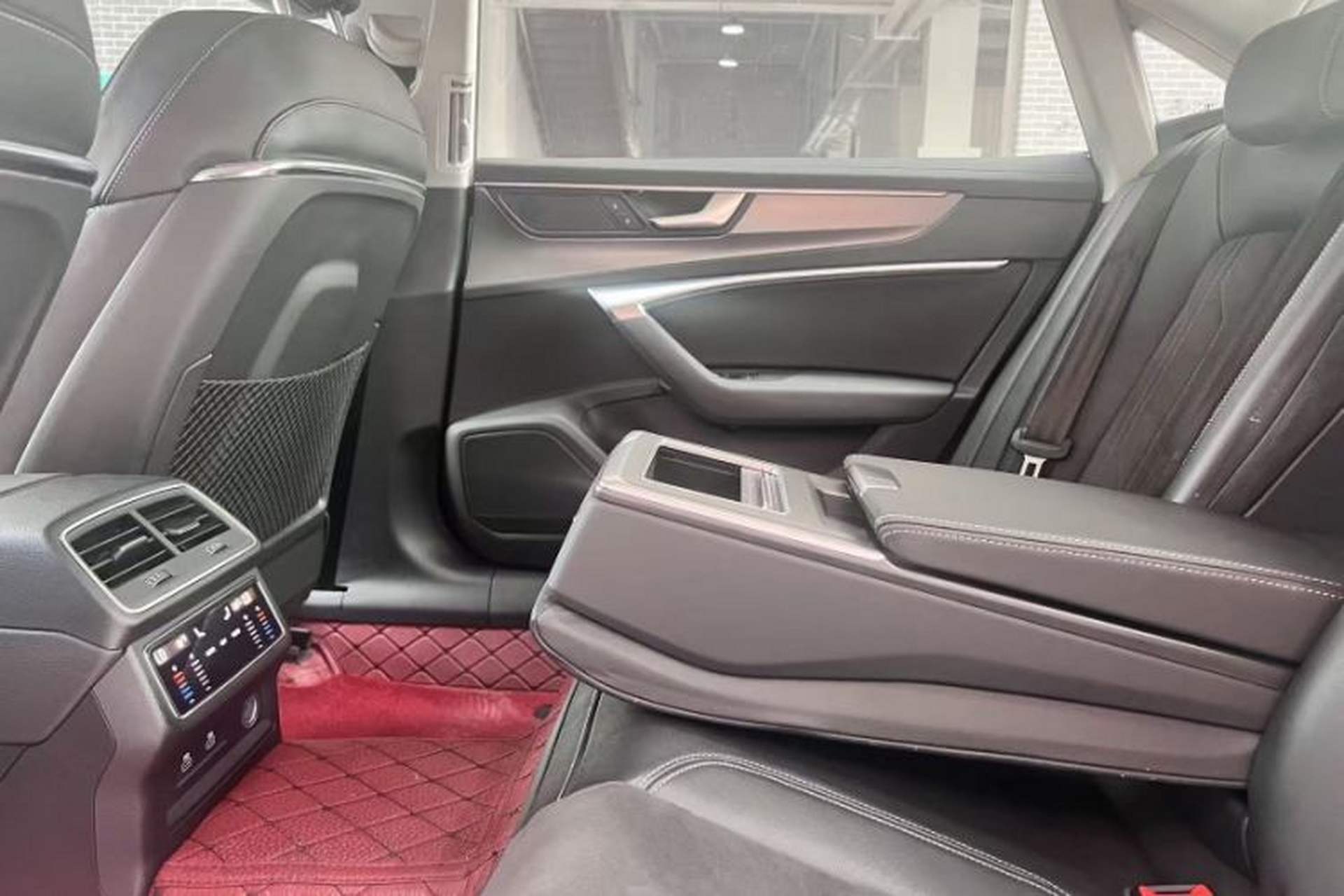 Used Audi A7L 2024 45TFSI S-line Dream-Building Edition Flow Crystal Package Interior 6