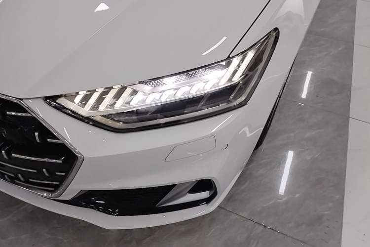 Used Audi A7L 2024 45TFSI S-line Dream-Building Edition Flow Crystal Package Left Front Headlight