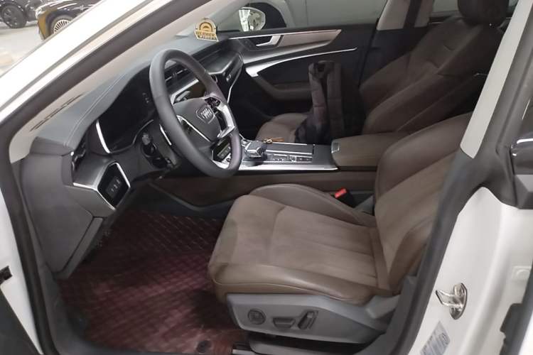 Used Audi A7L 2024 45TFSI S-line Dream-Building Edition Flow Crystal Package Left Front Seat