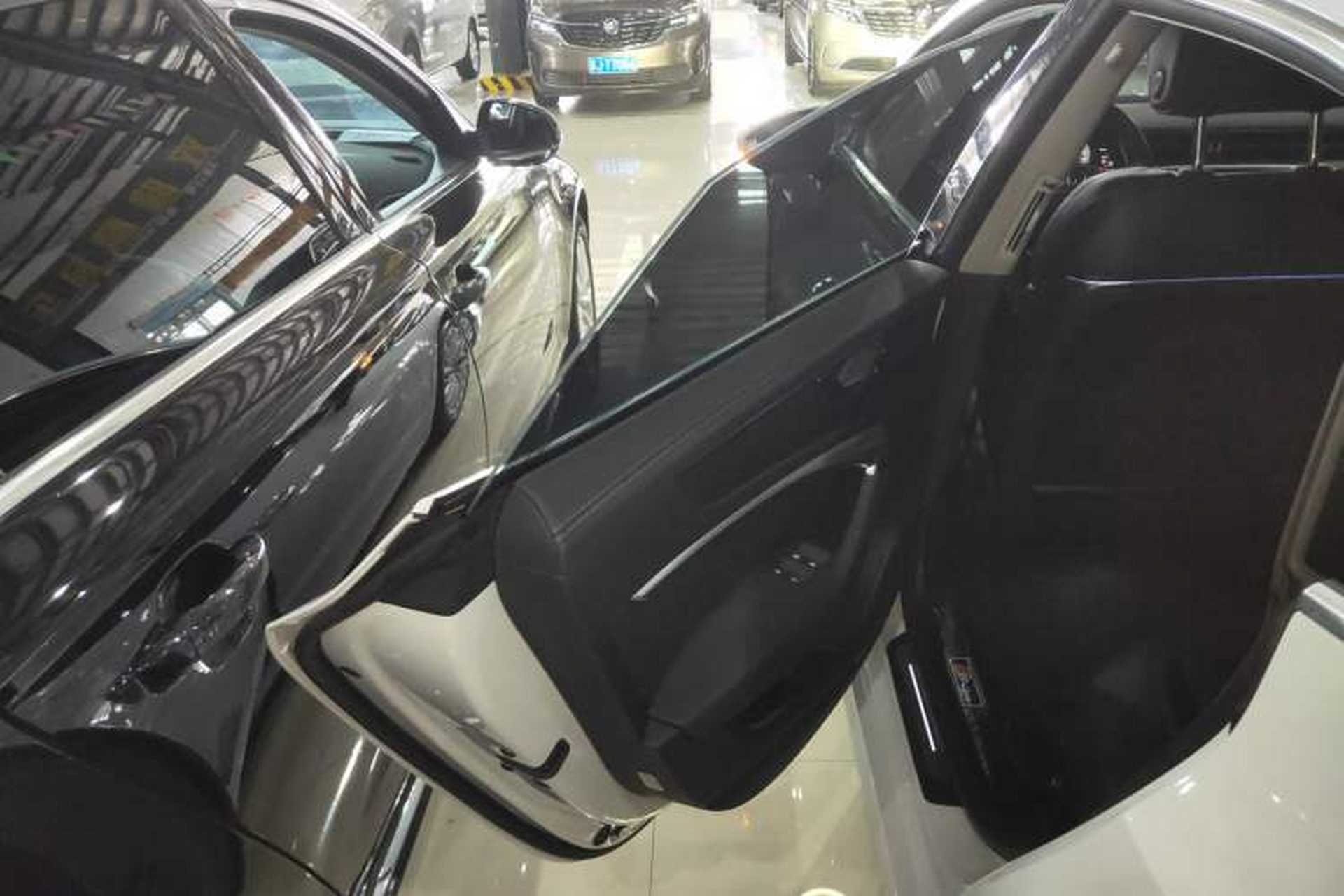 Used Audi A7L 2024 45TFSI S-line Dream-Building Edition Flow Crystal Package Left Rear Door Interior
