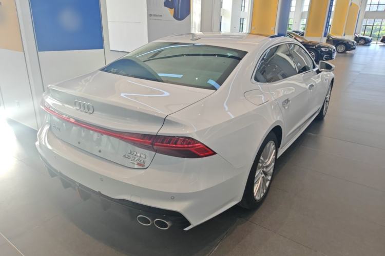 Used Audi A7L 2024 45TFSI S-line Dream-Building Edition Flow Crystal Package Rear Right 45 Deg