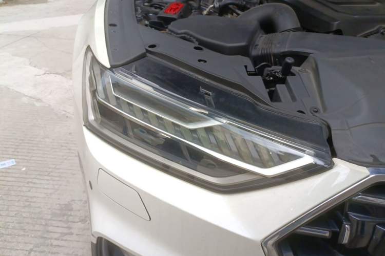 Used Audi A7L 2024 45TFSI S-line Dream-Building Edition Flow Crystal Package Right Front Headlight