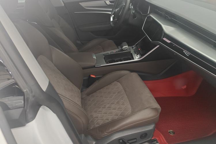 Used Audi A7L 2024 45TFSI quattro S-line Visionary Edition Flow Crystal Package Right Front Seat