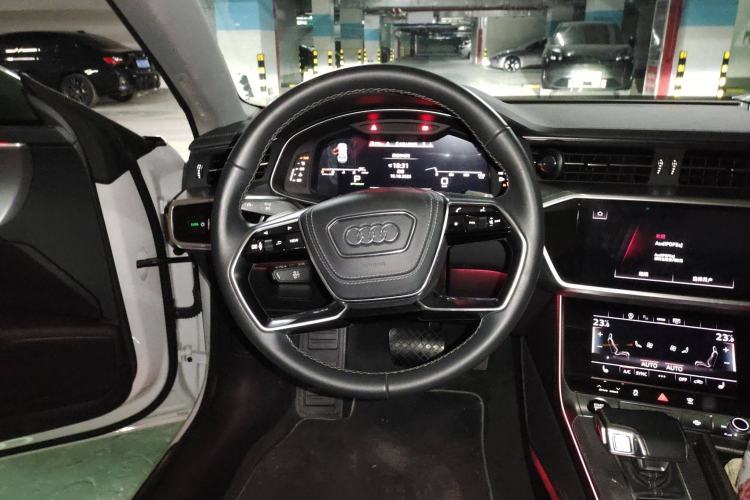 Used Audi A7L 2024 45 TFSI quattro Luxury Edition Steering Wheel