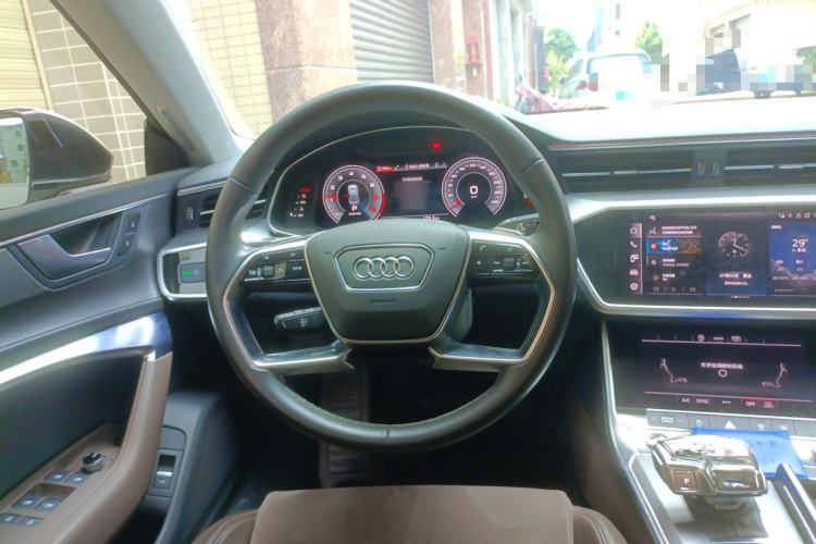 Used Audi A7L 2024 45TFSI S-line Dream-Building Edition Flow Crystal Package Steering Wheel