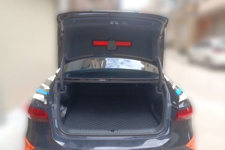 Used Audi A7L 2024 45TFSI S-line Dream-Building Edition Flow Crystal Package Trunk