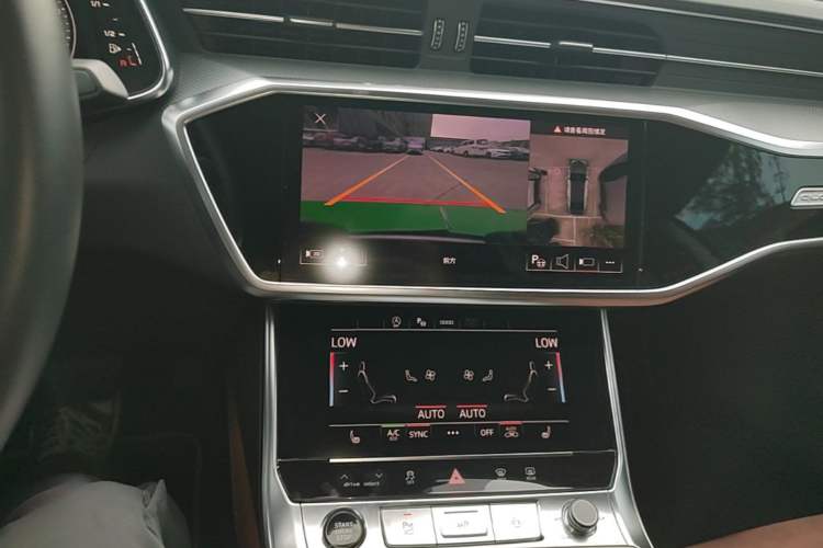 Used Audi A7L 2025 45 TFSI quattro Luxury Edition Audio And AC Panel