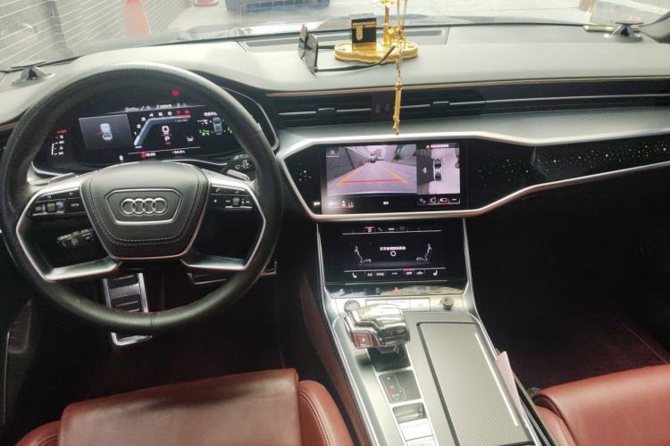 Used Audi A7L 2025 45 TFSI quattro Black Warrior Edition Center Console