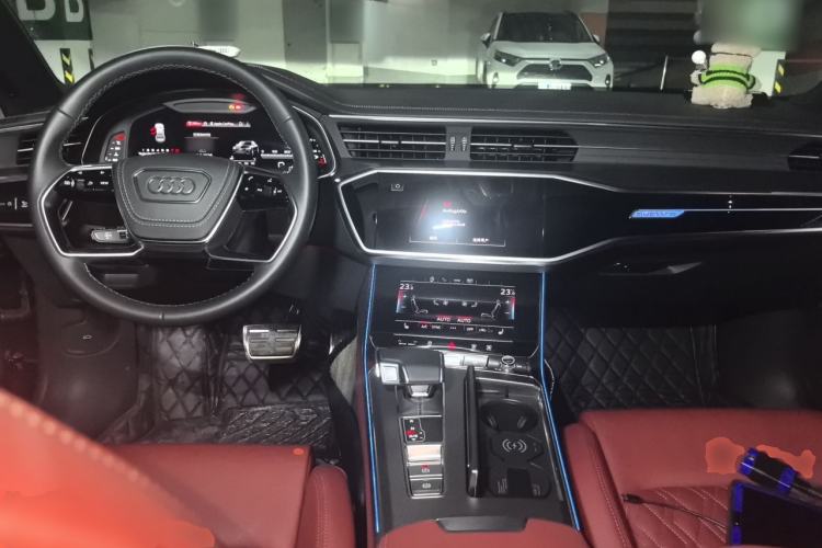 Used Audi A7L 2025 45 TFSI quattro Black Warrior Edition Center Console