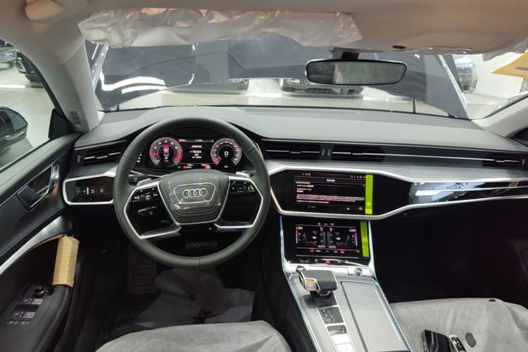 Used Audi A7L 2025 45 TFSI Luxury Edition Center Console