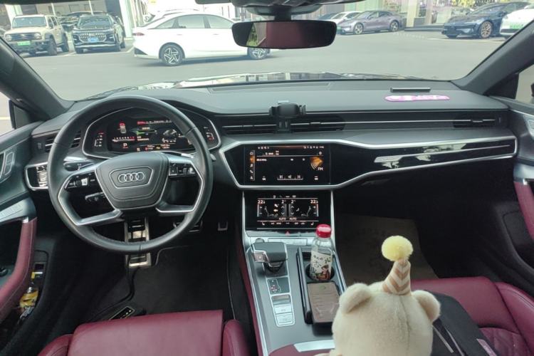 Used Audi A7L 2025 45 TFSI quattro Black Warrior Edition Center Console