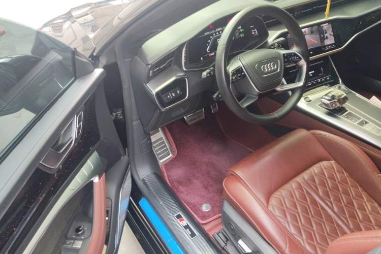 Used Audi A7L 2025 45 TFSI quattro Black Warrior Edition Driver Seat