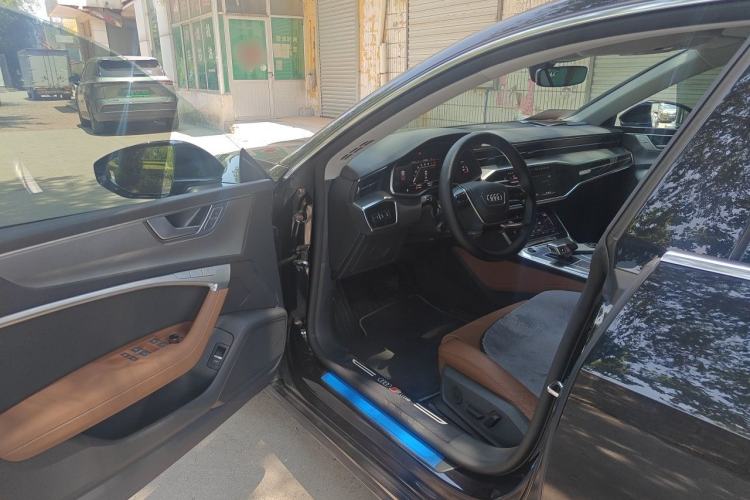 Used Audi A7L 2025 45 TFSI quattro Black Warrior Edition Driver Seat