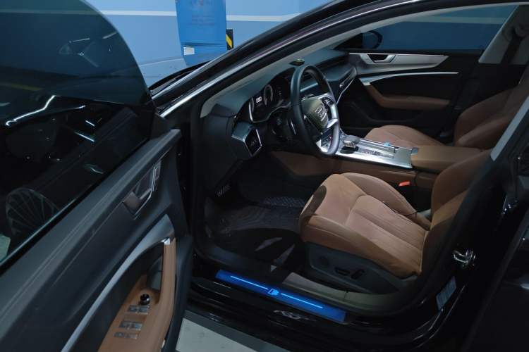 Used Audi A7L 2025 45 TFSI Luxury Edition Driver Seat