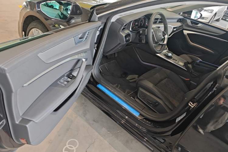 Used Audi A7L 2025 45 TFSI quattro Luxury Edition Driver Seat