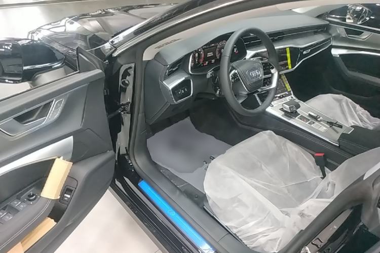 Used Audi A7L 2025 45 TFSI Luxury Edition Driver Seat