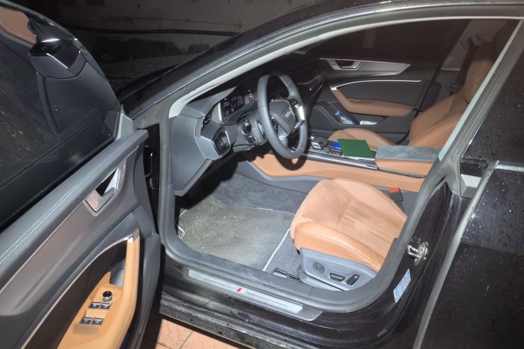 Used Audi A7L 2025 45 TFSI Luxury Edition Driver Seat