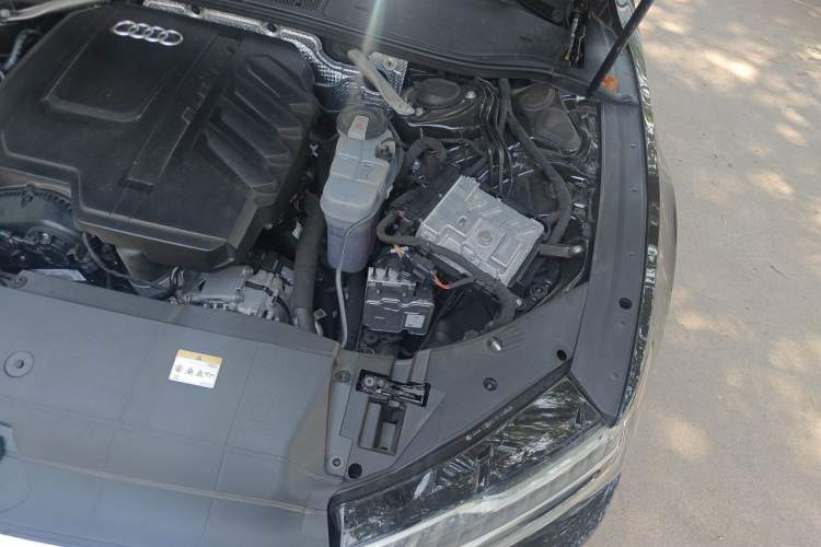 Used Audi A7L 2025 45 TFSI quattro Black Warrior Edition Engine Bay Left