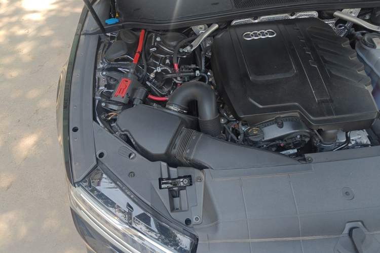 Used Audi A7L 2025 45 TFSI quattro Black Warrior Edition Engine Bay Right