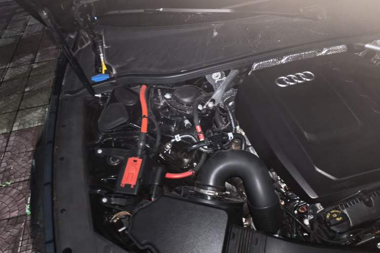 Used Audi A7L 2025 45 TFSI Luxury Edition Engine Bay Right