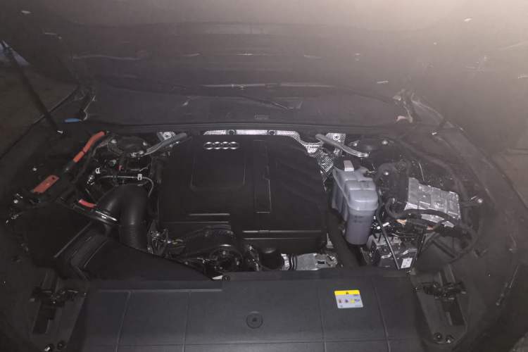 Used Audi A7L 2025 45 TFSI Luxury Edition Engine Bay