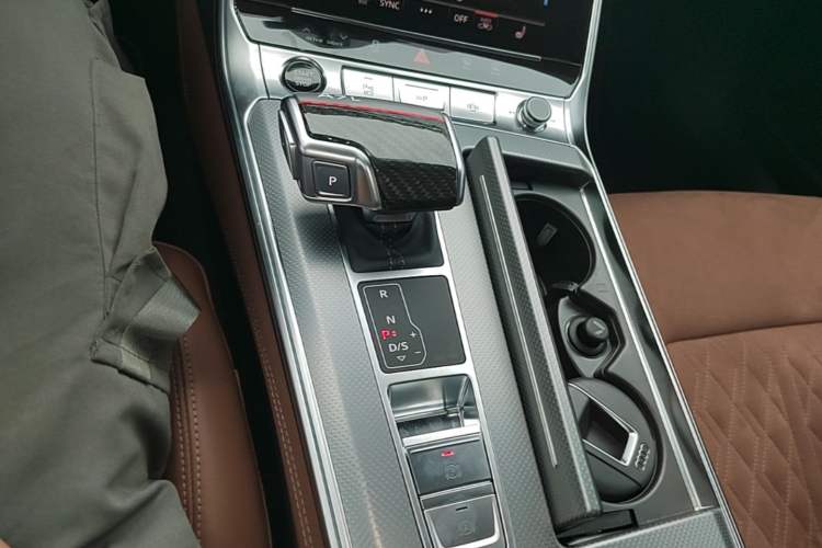 Used Audi A7L 2025 45 TFSI quattro Luxury Edition Gear Lever
