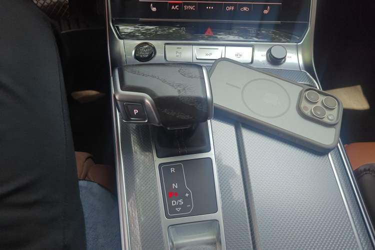 Used Audi A7L 2025 45 TFSI quattro Black Warrior Edition Gear Lever