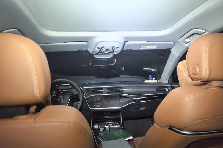 Used Audi A7L 2025 45 TFSI Luxury Edition Headliner