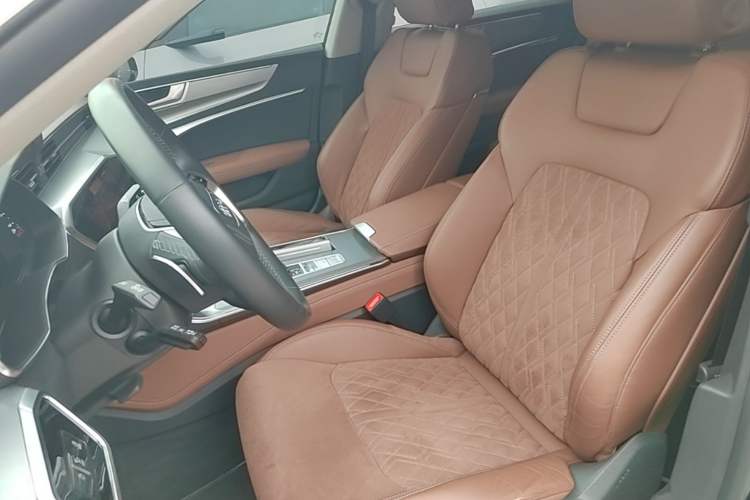 Used Audi A7L 2025 45 TFSI quattro Luxury Edition Left Front Seat