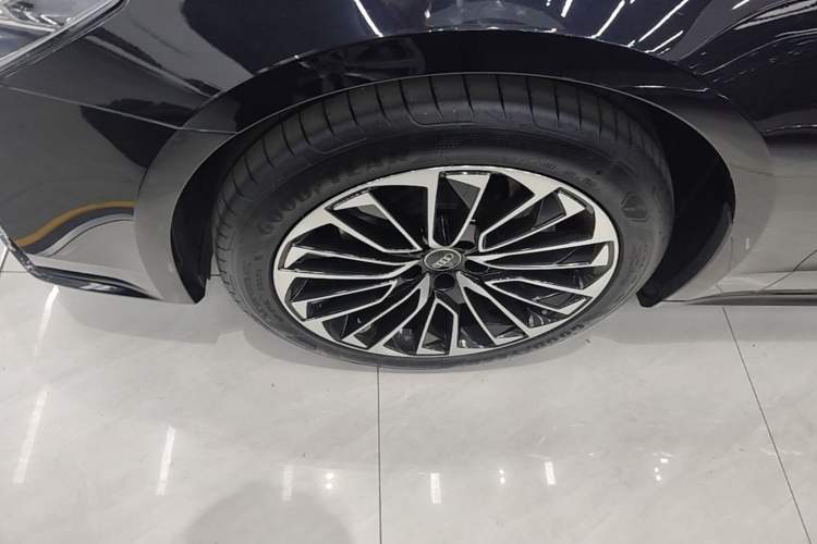 Used Audi A7L 2025 45 TFSI Luxury Edition Left Front Wheel Hub